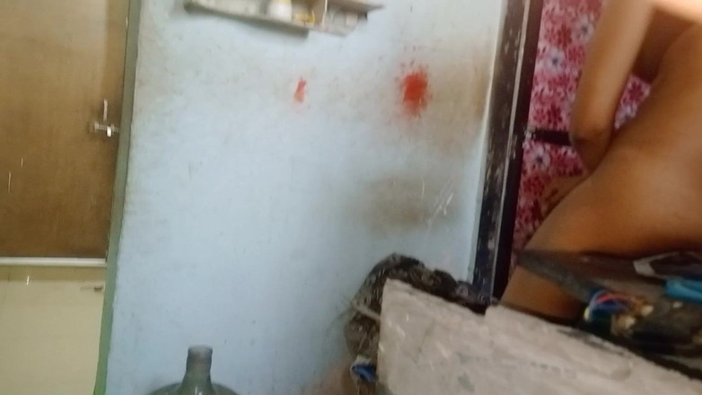 NikiRathod: 和Divya的口交视频