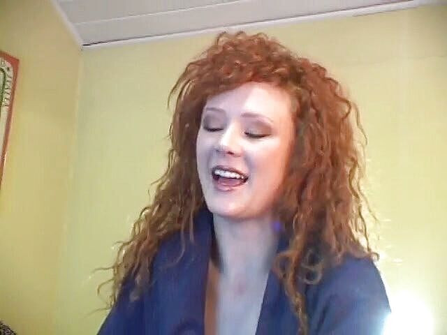 Porno Stars: Trío con una rubia y una pelirroja detrás de escena