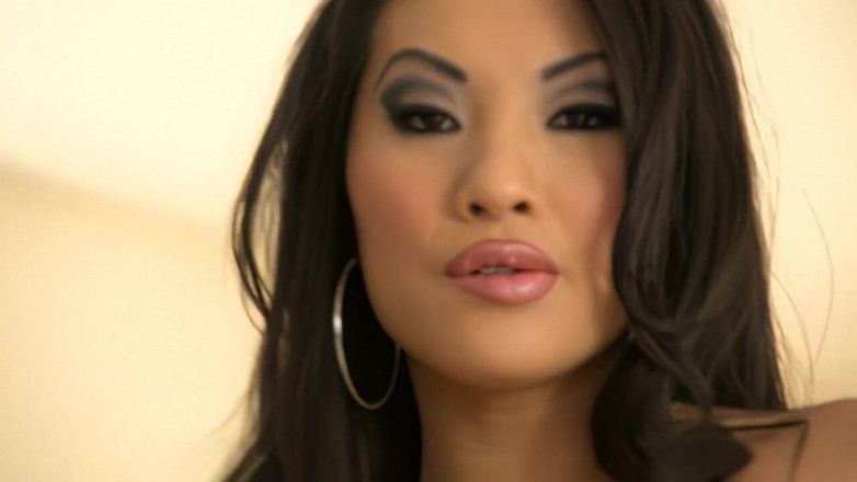 Porn dorado: Asa Akira gets a solid and hard fuck in the...
