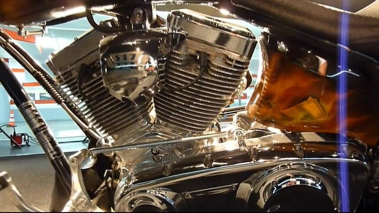 Watch4beauty: 火上烧的轮胎