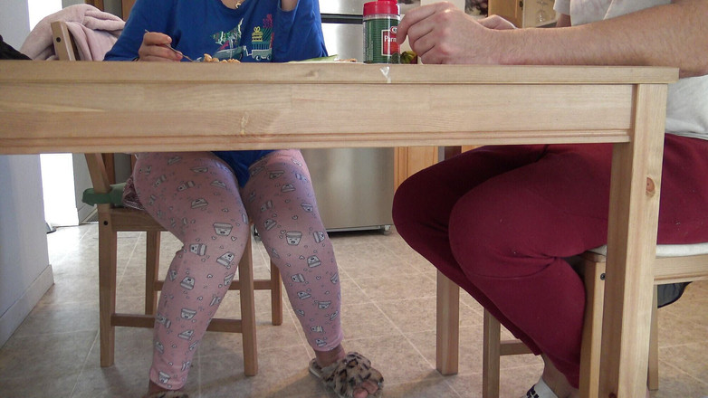 Souzan Halabi: Muslimská nevlastní matka mě téměř přistihla při masturbaci pod stolem