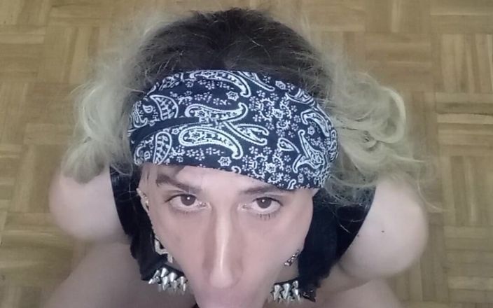 Penelopene27: Crossdresser Penelope Deeptroath