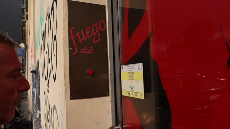 Peccatrici Produzioni: La Club Prive întâlnești porci adevărați.