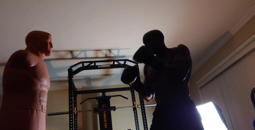 Hallelujah Johnson: Entraînement de boxe aujourd’hui Étirez vos connaissances un apport adéquat en...