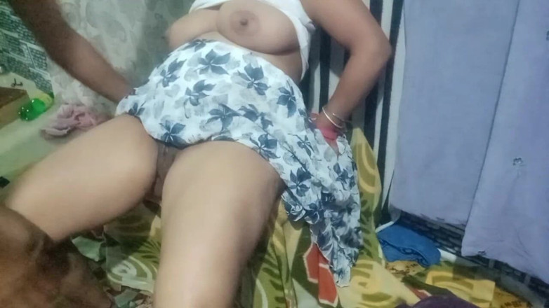 BendableFog5: Peitões quentes de Rhea espremidos, quentes e fodidos