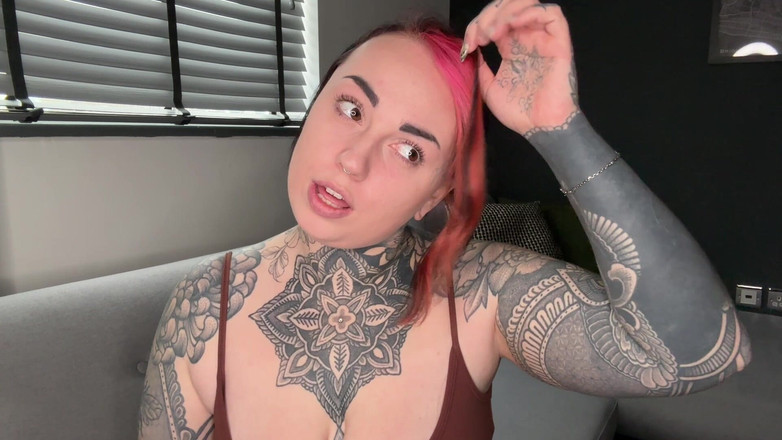 Miss Valentina: My Sissy Děvka Část 2: Výlet s nakupováním