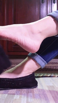 Dirty Slipper Dangle