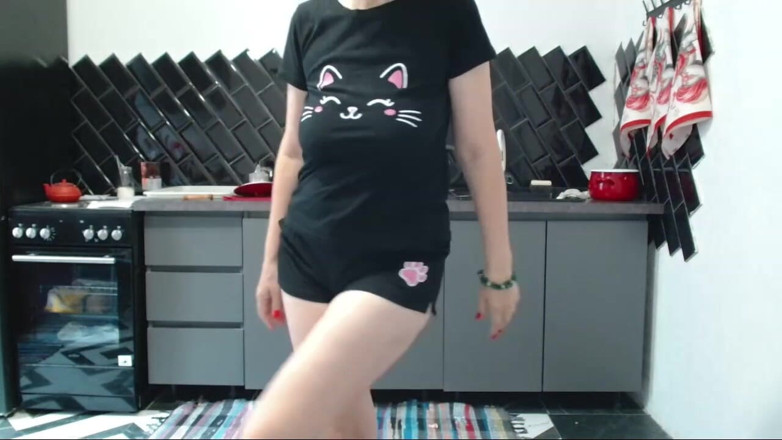 ANGELA_LADY: Such a Beautiful and Serious Athletic Woman and She Pissed...