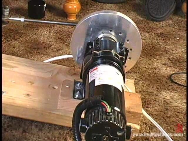 Fucking Machines by Kink: Alexis e Rhiannon bray