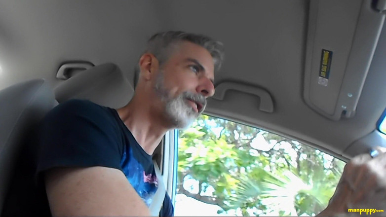 Man Puppy: 开车去大学-爸爸巨人2