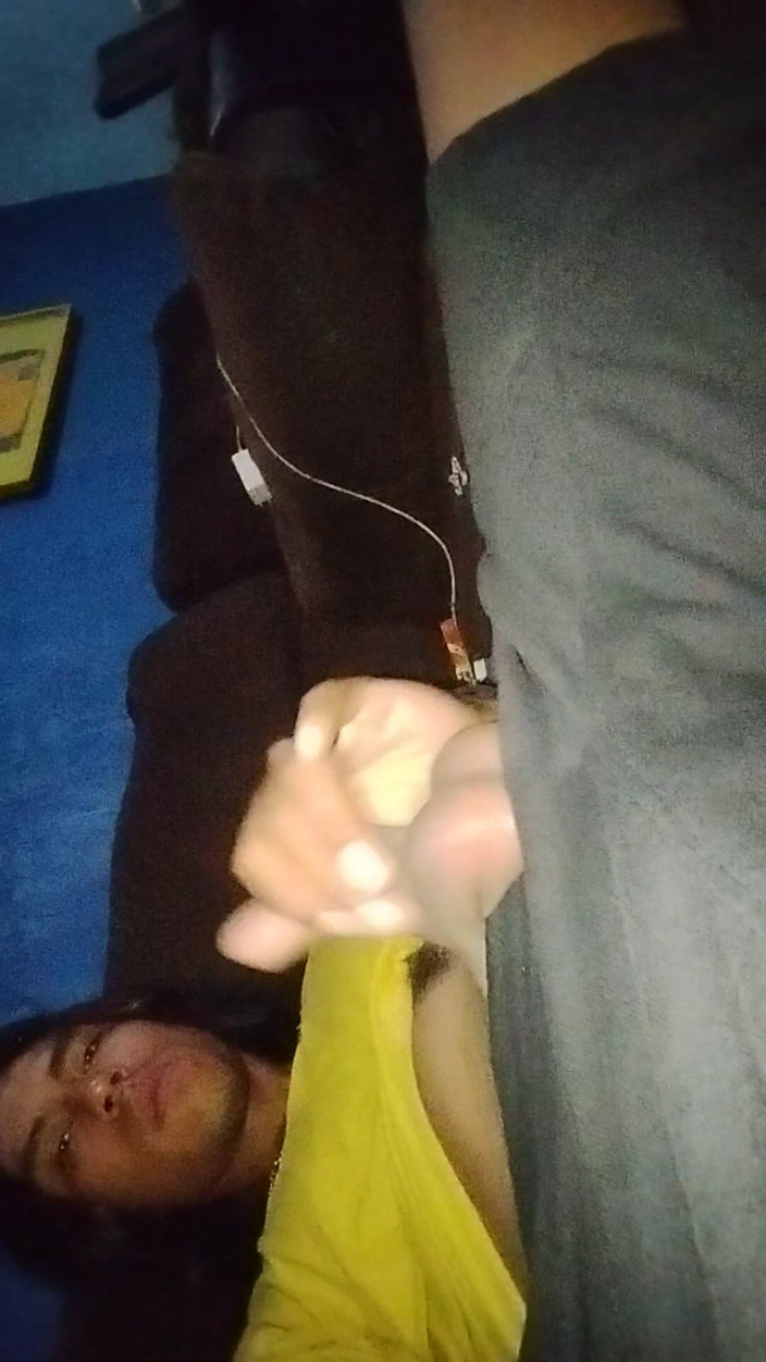 AlexAlejandro13: Causing on the Armchair