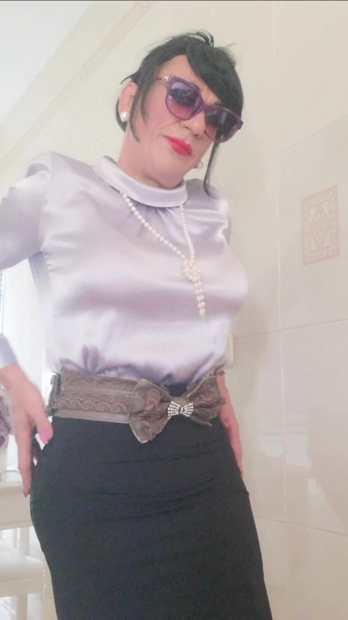 Yusti: Transvestit pojke i integritet