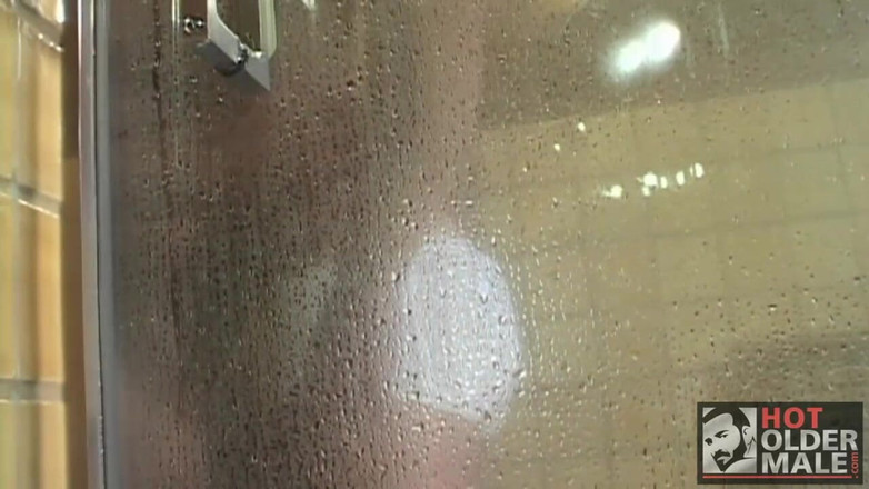 Pantheon men: Bear oasis dan e Rob