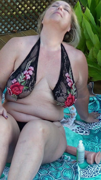 Pool Floor Masturbation Squirts