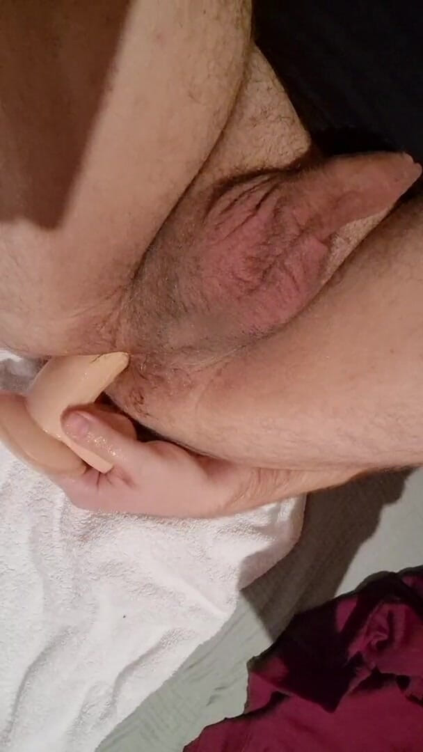 Bihornstef: Bi first full insertion big dildo