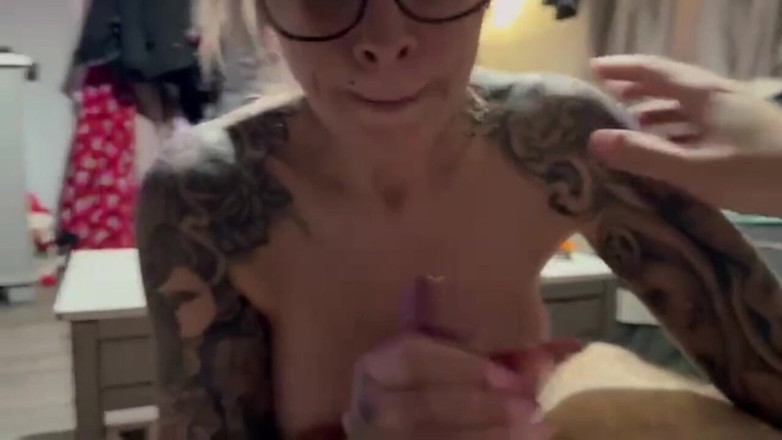 JessieRaexx: Kejutan sepong kontol