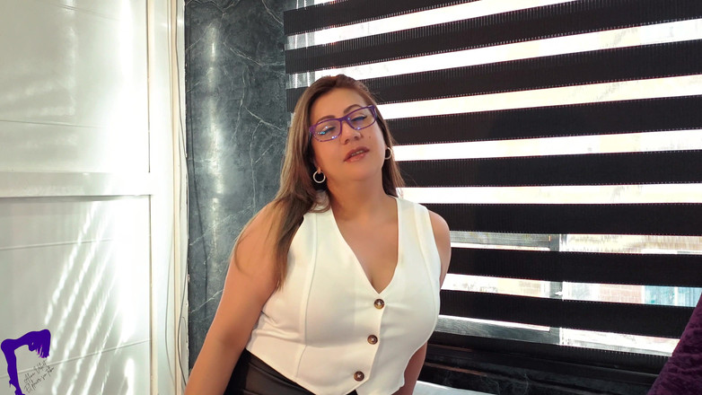 AlinaVelvet: Mamă sexy secretară amatoare latino în audiție cu călărire inversă spermă...