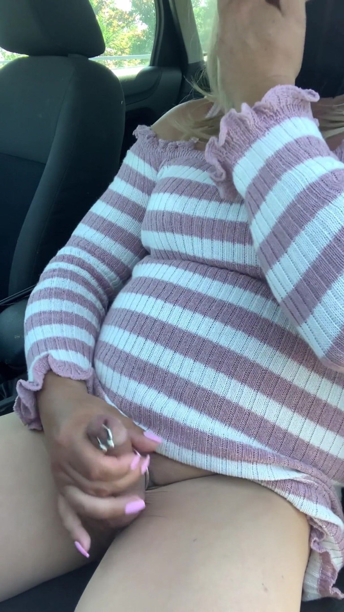 Kelly cd: Kelly cd in pink jumper dress nude pantyhose and heels