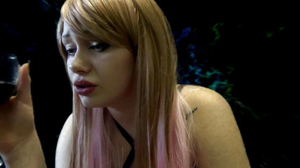 Goddess Misha Goldy: I am Just very horny