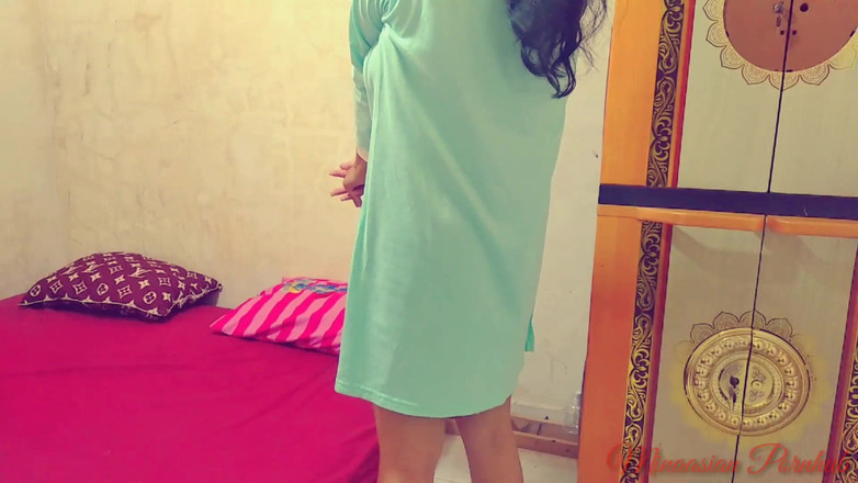 Wulan indah: Секс красивой учительницы с большой задницей.