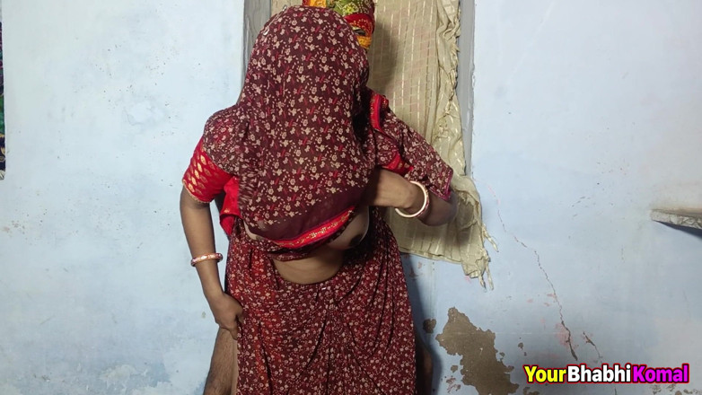 Hot_girl: I Find a Hot Bhabhi When Am Going on the...