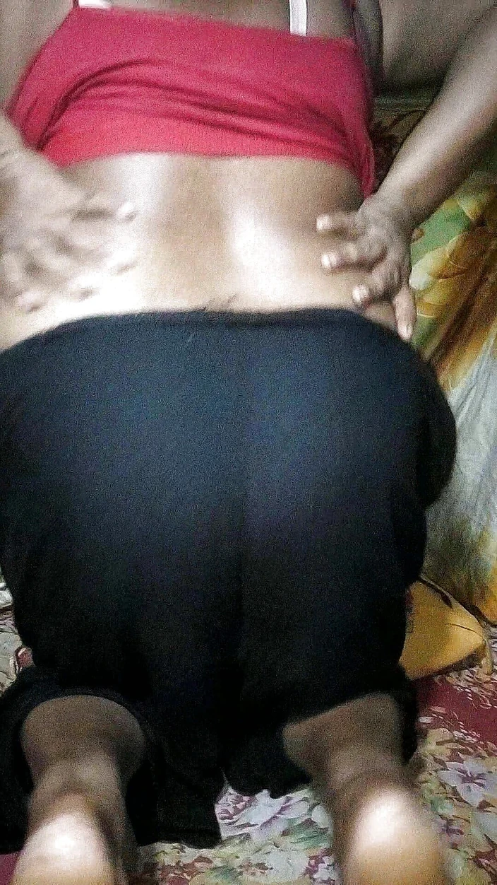 Sadia vabi: Bangladeshi Sexy Housewife Show Her Pussy and Boobs