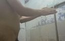 Reynalda Paler: Reyna takes a bath in Cr to smell clean and...