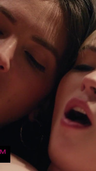 Anal Threeway with Jane Wilde and Lilly Bell
