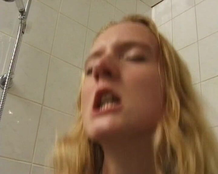 Pissing Experience: Любовник Секрет Золотой душ в спальне No3