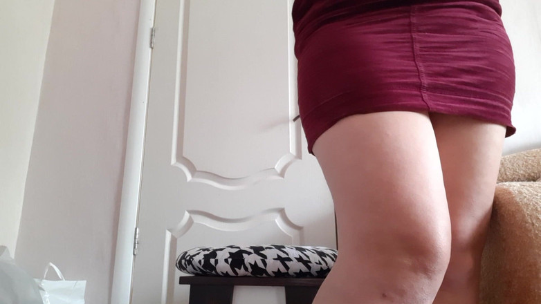 Lesbian-illusion: Masturbation féminine risquée avec ses parents dans la pièce voisine