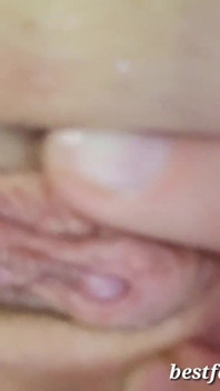 Nadržený s dildo self v prdeli