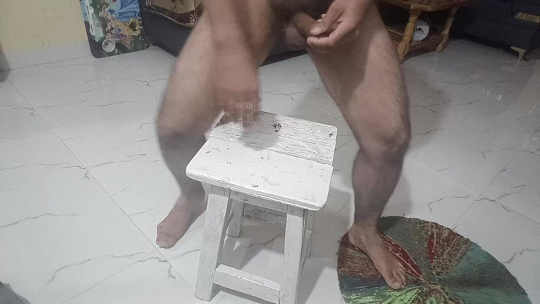 LovedSunsine1990: 我脱掉所有的衣服，狠狠地按摩我的东西