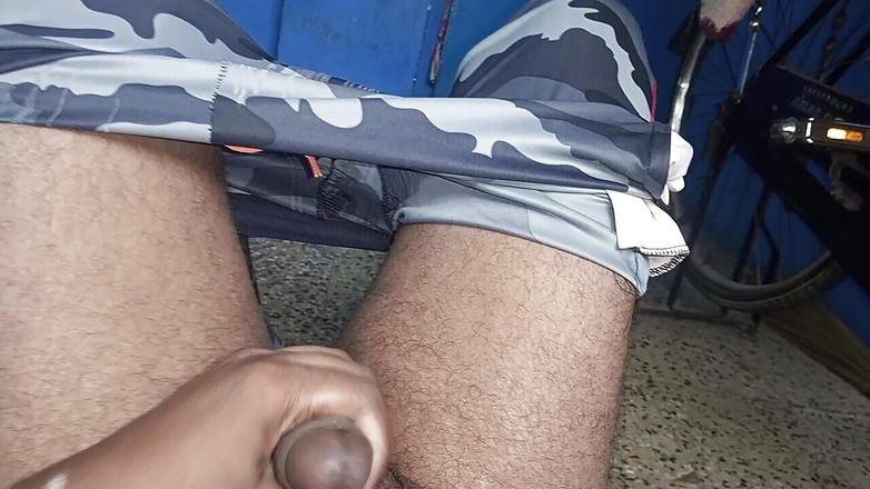 Indoor ally: Я залишив свою тітку