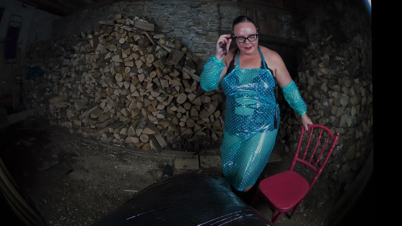 Twisted Nymphs: Besucher im Haus