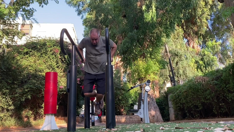 Alex Igogo: Alex Art