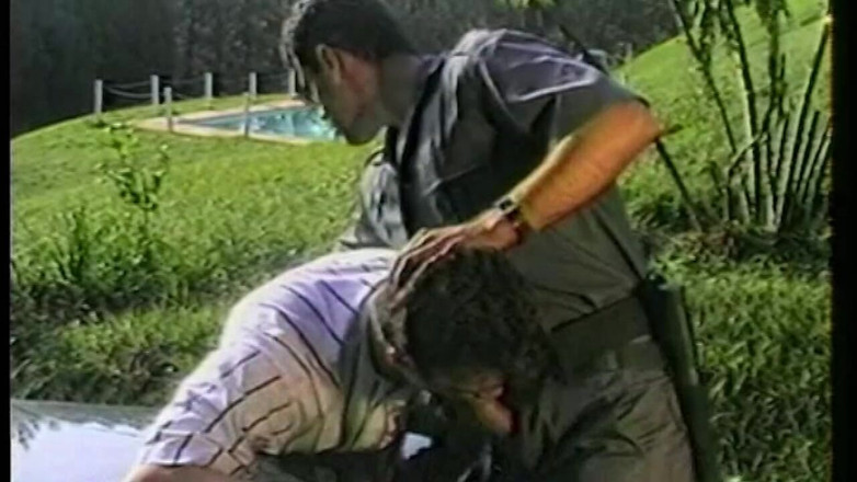 Boys boyz: Two Horny Studs Trade Blowjobs Outdoors
