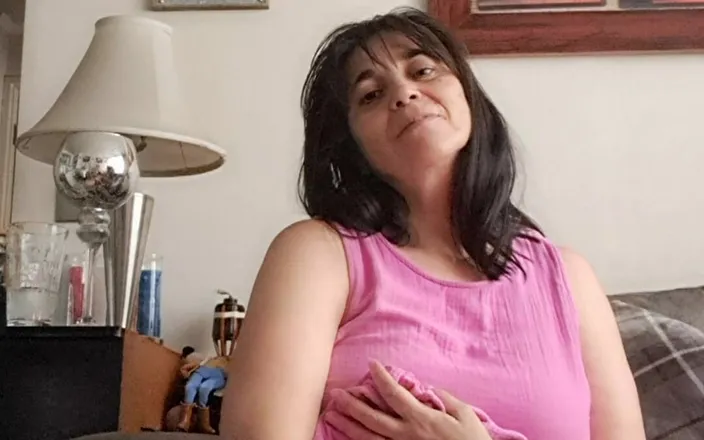 Mommy big hairy pussy: Hot Stepmom Showing Hairy Pussy Stepson