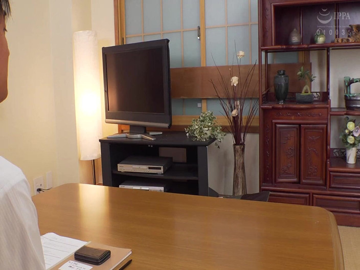 Vulture: Alice Kisaki - Обнаженные домохозяйки Японии