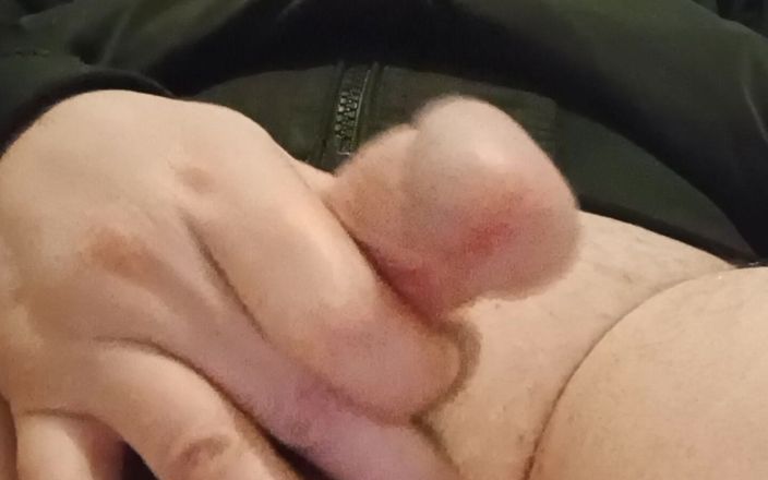 Lulu62: 静かな手コキ