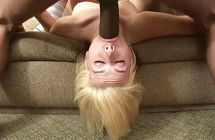 VOP Interracial: 흑인 대물 딥쓰롯 쓰리섬의 십대 2