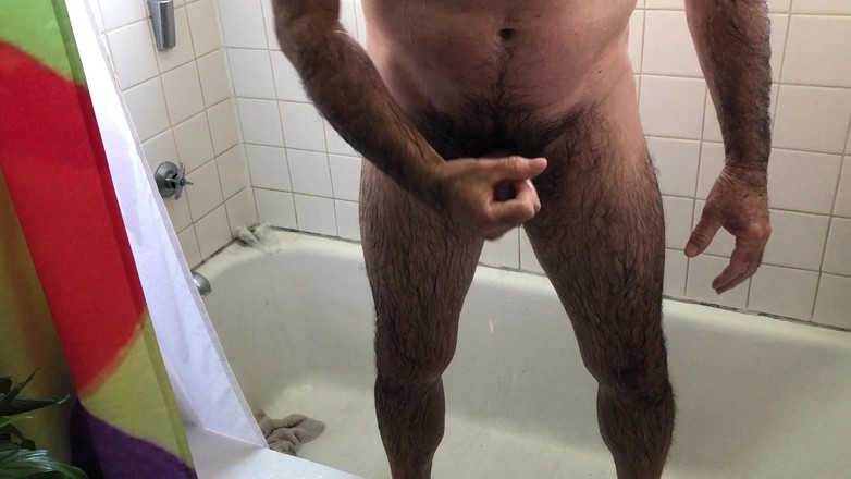 OhTrevor: Ohtrevor, papa mature poilu, grosse bite bien dure et mouillée