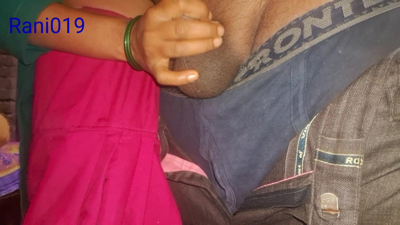 Rakesh: Indická desi žena v domácnosti Rani Bhabhi šuká