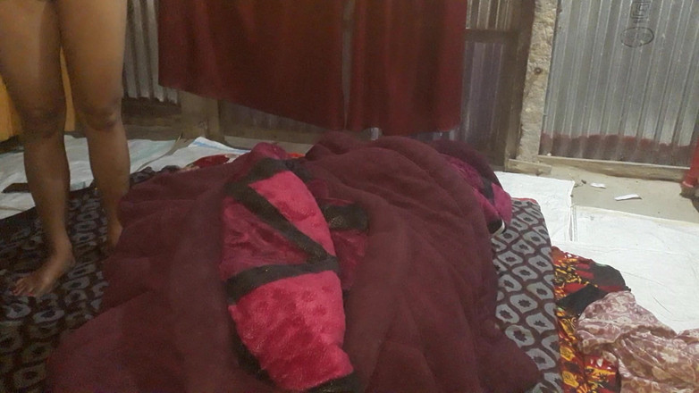 Uttar dinajpur: Nevlastní děda a nevlastní babička odpočívají, tak zavolají svému zlatému...