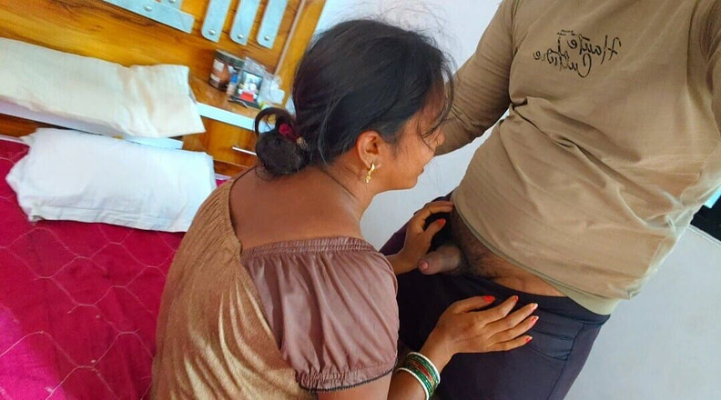 Premi pooja: Мій зять показав мені свій член, йому було подобається класти свій член мені в цицьки