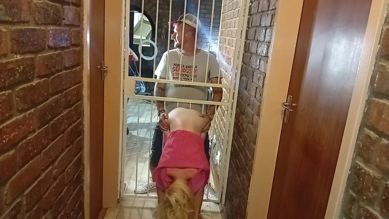 18blondteen: Pokud mě nevlastní otec ošukám, najdu způsob, jak ošukat mého...