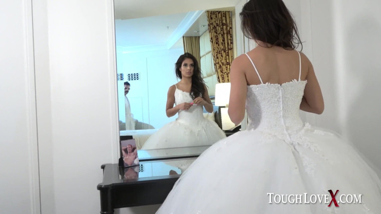 ToughLoveX: Jynx Maze cheats before her wedding