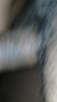 Acabo de venir a Sri Lanka para visitar a mis perants, tenían una nueva sirvienta sexy que quiere follarme