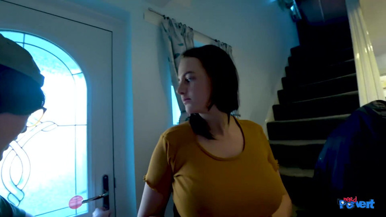 Nerd Pervert: Abbie Price - Schluck mit sechs kamera