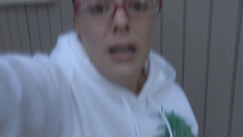 Tropical Lust: Kendra je zavřená ze svého domu