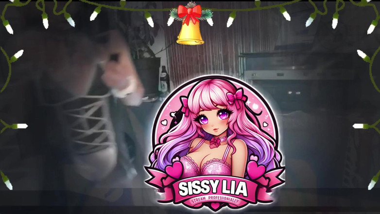 Sissy Lia: Babbo natale controlla la lista dei monella 2023 di questa fica...